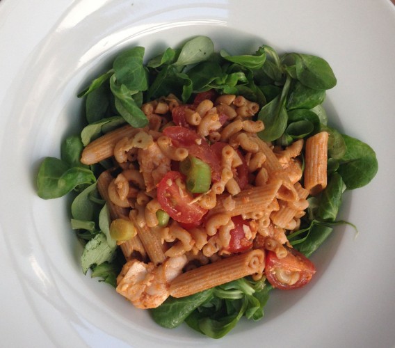 Wonderlijk Koude volkoren pastasalade met kip en rode pesto - Gezonde voeding SM-84